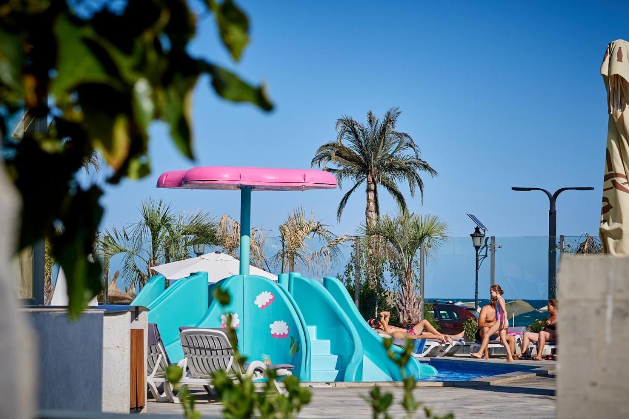 Glamour Red apartment 22 in Alezzi Spa Pool resort Mamaia Esterno foto