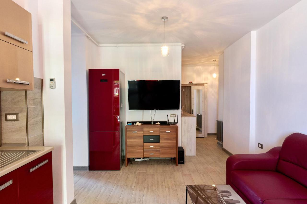Glamour Red apartment 22 in Alezzi Spa Pool resort Mamaia Esterno foto
