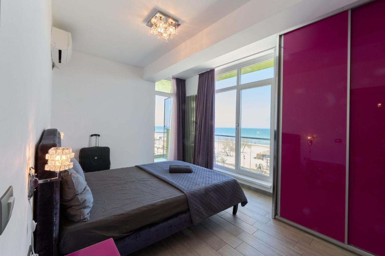 Glamour Red apartment 22 in Alezzi Spa Pool resort Mamaia Esterno foto