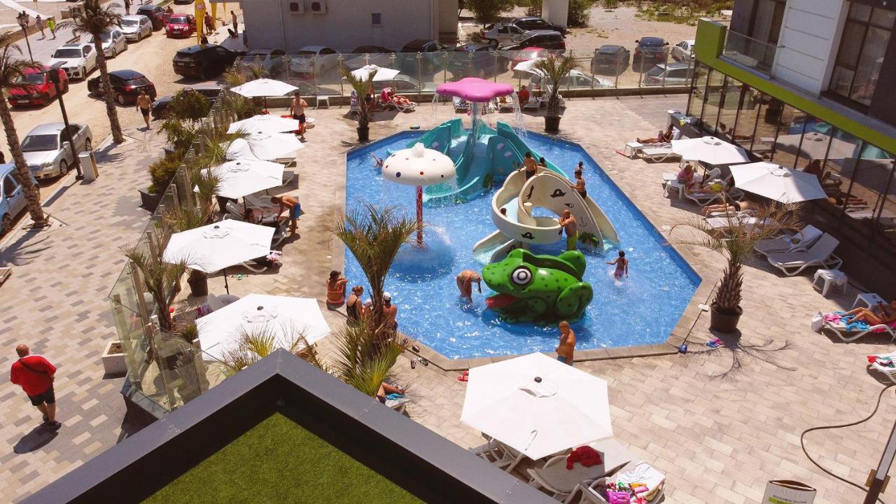 Glamour Red apartment 22 in Alezzi Spa Pool resort Mamaia Esterno foto