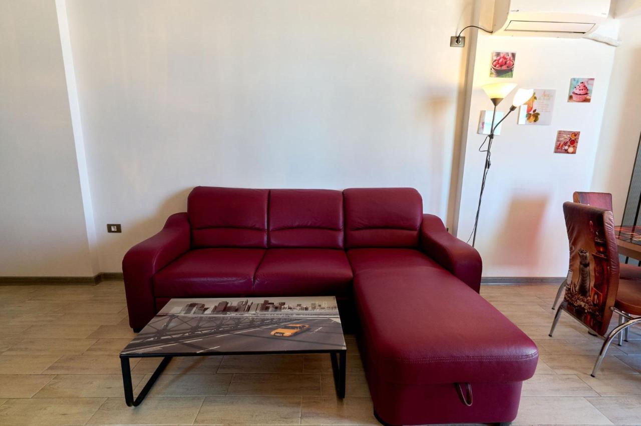 Glamour Red apartment 22 in Alezzi Spa Pool resort Mamaia Esterno foto